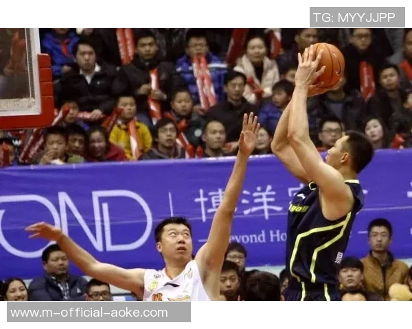 2.15CBA战报盛讯：北京胜上海，季后赛曙光再现，易建联砍下36分点燃全场