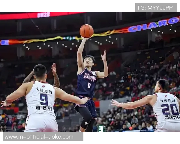 【聚焦】十冠登峰!广东男篮传奇赛季永载史册 【聚焦】十冠登峰!广东男篮传奇赛季永载史册