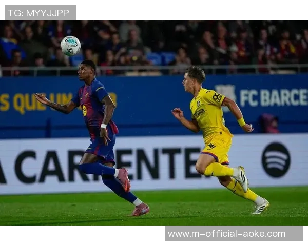 半场:巴萨1-2塞维利亚,桑切斯点射,拉什福德西甲首球