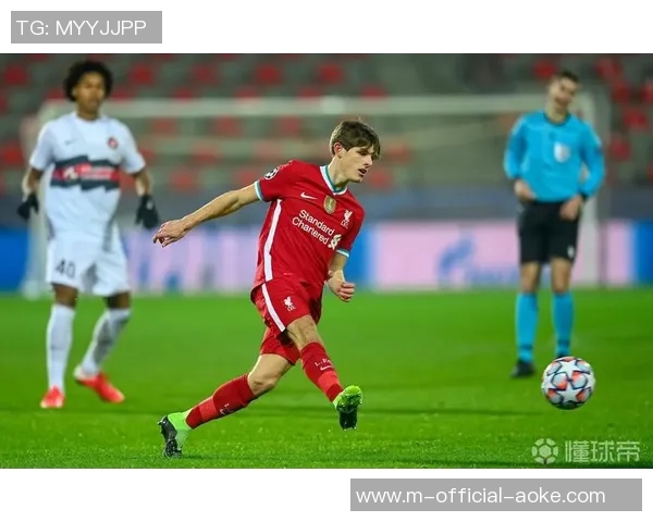 托尼·费尔南德斯：阿劳霍上场前就说他会进球；很开心完成首秀