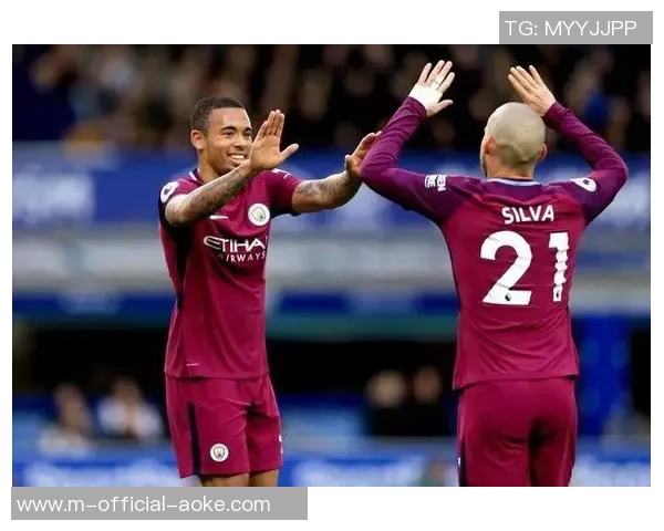 每体：那不勒斯和埃弗顿有意胡安卢-桑切斯，塞维要价2000万