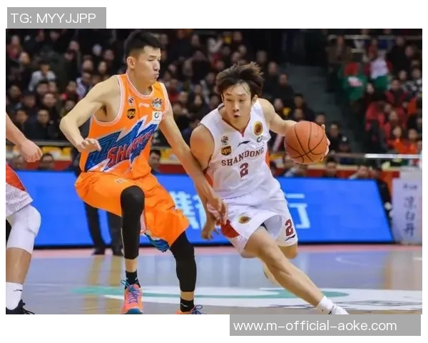 首发射下9记三分砍34分！小丁成CBA近15年首人